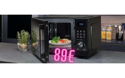 Microonde Hisense da 23L 800W e display LED a soli 89 con sconto del 40