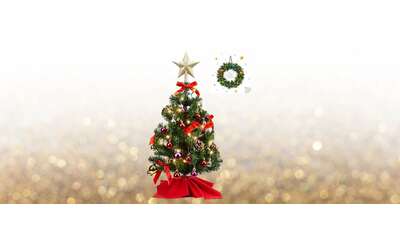 Mini albero di Natale con luci integrate in offerta ad un prezzo bassissimo su Amazon