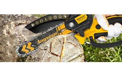 Mini motosega a batteria super accessoriata: attenzione al DOPPIO SCONTO su Amazon