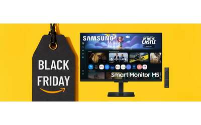 Monitor Smart Samsung M5 lavoro giochi e intrattenimento in un unico posto