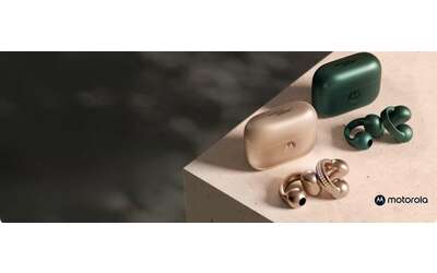 Moto Buds Loop in sconto lampo: metti nel carrello l’audio che ti avvolge