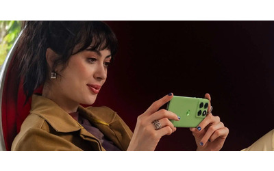 Motorola Edge 60 in super offerta su Amazon: è il mid-range da scegliere (-120€)