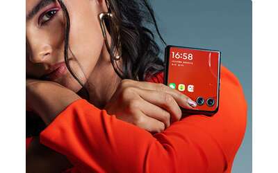 Motorola Razr 50 Ultra in sconto con il Black Friday di Amazon (-421€)