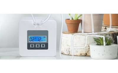 Niente più piante assetate: sistema di irrigazione automatica in offerta su Amazon