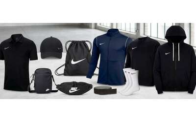 Nike sciocca tutti su Amazon prezzi da OUTLET assurdo da 10 99