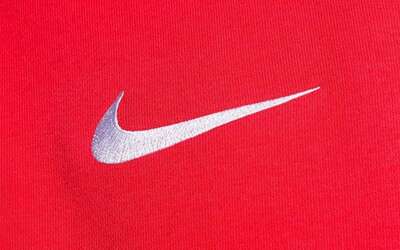 Nike SVUOTA LOCALI di marzo su Amazon: occasioni frizzanti da 11,99€