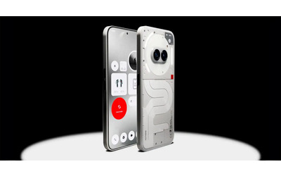 Nothing Phone (2a) in offerta su Amazon: è il nuovo minimo per il mid-range