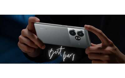 Offerta folle del weekend per uno dei migliori medio gamma: realme GT 6T 5G