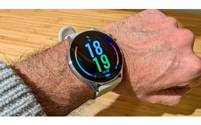 OnePlus Watch Lite leggero curato e concreto ma non ancora smart al 100 Recensione