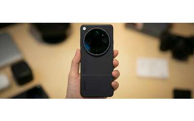 Oppo Find X9 Ultra le foto mostrano un modulo fotografico spaventoso