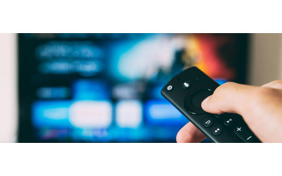 Perché gli esperti consigliano di fare attenzione con le App su Smart TV
