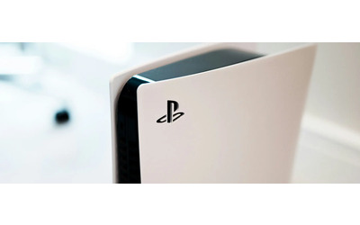 PlayStation 5 Slim in super offerta Black Friday anticipato su eBay