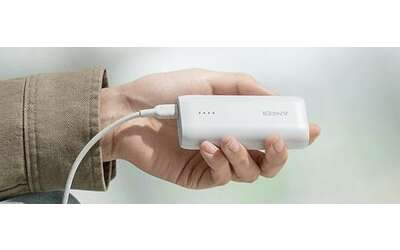 Power Bank Anker: ricarica 2 dispositivi simultaneamente e costa solo 14€