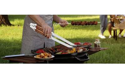 Preparati per FERRAGOSTO: set da barbecue completo da 26 pezzi a PREZZO SHOCK