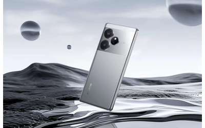 Realme GT6 in offerta flash su Amazon: -44% per il mid-range