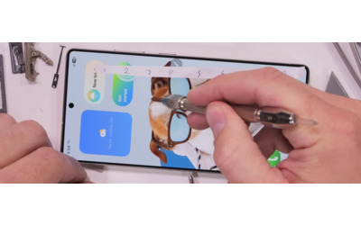 Samsung Galaxy S25 Ultra: il display si graffia più facilmente rispetto a S24 Ultra