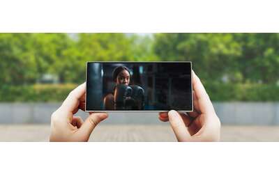 Samsung Galaxy S26 Ultra avrà il display più luminoso dell’intera serie S