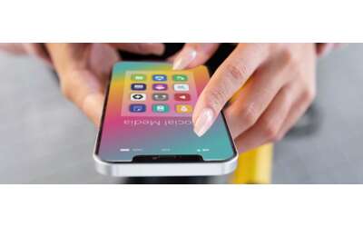 Scoperte 15 app pericolose da cancellare subito, come eliminarle