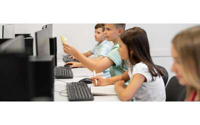 Si è scoperto che sono gli alunni a hackerare i dispositivi a scuola