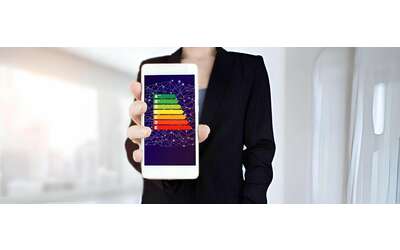 Smartphone e tablet, tutto sta per cambiare: cos’è l’etichetta energetica