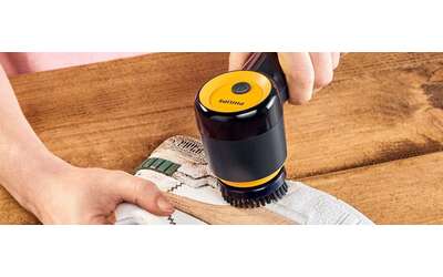 Sneaker sempre come NUOVE con il pulisci scarpe Philips a 14 99