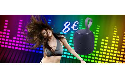 Solo 8 per questa mini cassa Bluetooth portatile con audio potente