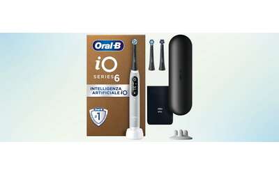 Spazzolino elettrico ricaricabile Oral-B con intelligenza artificiale in MAXI SCONTO (-54%)