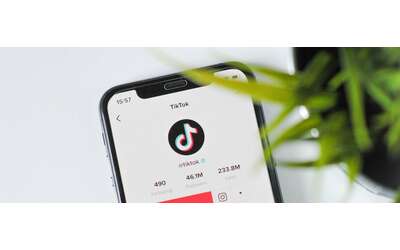 TikTok nei guai: il Garante accusa l’app di sfruttare i dati dei bambini