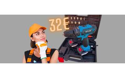 Trapano avvitatore a percussione con valigetta e accessori a soli 32€