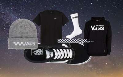 VANS da 8€ su Amazon: accessori, sneaker, abbigliamento e non solo