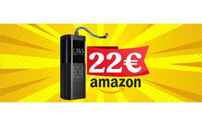 Viaggia sicuro con questo compressore portatile potente a soli 22 su Amazon