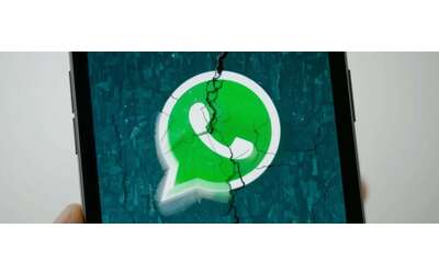 WhatsApp non funziona e le chat si chiudono all’improvviso: come risolvere