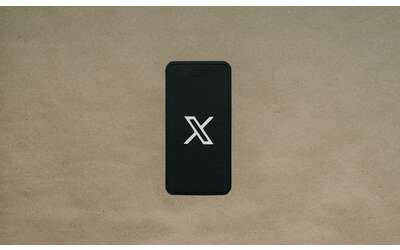 X lancia XChat su iPhone: la nuova app di messaggistica sfida WhatsApp con chat cifrate e chiamate video