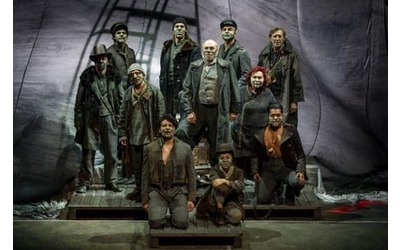 Moby Dick, spettacolo totale in alto mare