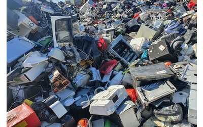 Raee in Italia si raccoglie solo il 30 dell immesso sul mercato