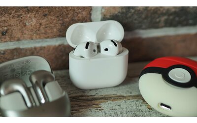 AirPods 4 in offerta su Amazon (anche con ANC): un vero regalo di Natale