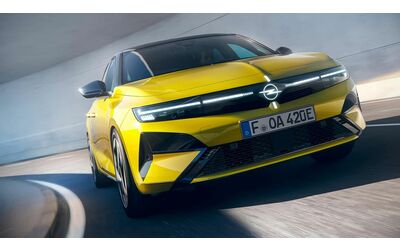 Anteprima Opel Astra restyling ecco come cambier nel 2026 prime informazioni