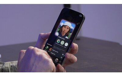 Apple cambia strategia AI: dati analizzati e addestrati in locale per tutelare la privacy