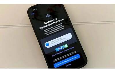 Apple Intelligence a pagamento? Tim Cook risponde una volta per tutte
