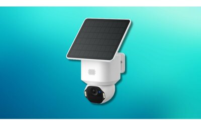 Arriva Eufy SoloCam E42, nuova telecamera da esterno con panello solare