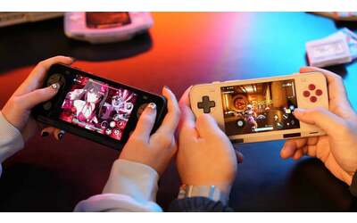 AYANEO Pocket ACE: aperti i preordini per la console Android con un'anima retrò