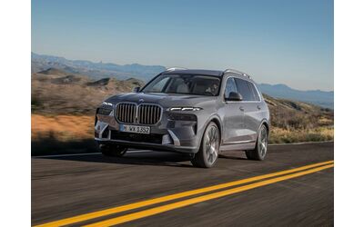 BMW iX7, avvistato su strada il prossimo maxi SUV elettrico