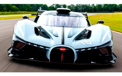 Bugatti Bolide: Lanzante al lavoro per l'omologazione su strada