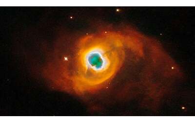 Catturata l'ultima sinfonia di una stella: Hubble immortala Kohoutek 4-55