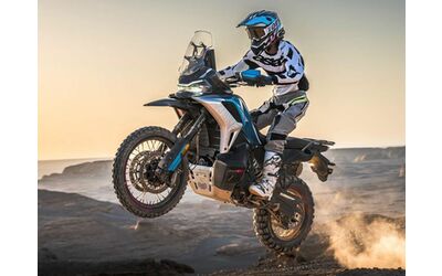CFMoto 1000MT-X: debutta a EICMA 2025 la nuova maxi adventure