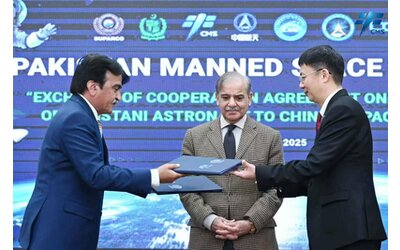 Cina e Pakistan insieme nello spazio: il primo astronauta straniero vola su Tiangong