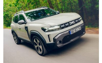 Dacia Duster 2026, arrivano due nuovi motori ibridi: caratteristiche e prezzi