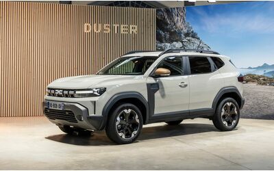 Dacia Duster Hybrid G 150 4x4 aperti gli ordini ibrida GPL e trazione integrale Ecco i prezzi