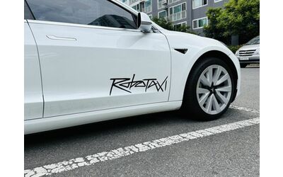 Elon Musk ha annunciato che Tesla eliminerà i Safety Driver dai Robotaxi entro la fine del 2025
