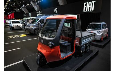 FIAT Tris 3 ruote e motore elettrico debutto al Salone di Bruxelles
